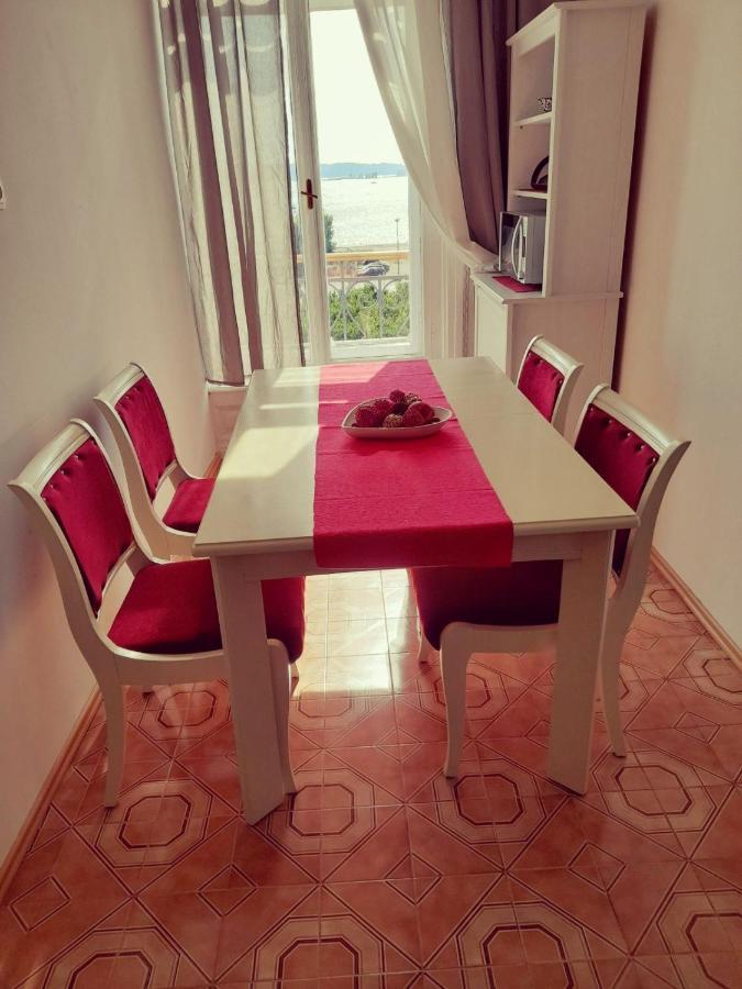 Apartment App Obrovac In The Centre - With Amazing Sea View! Pula